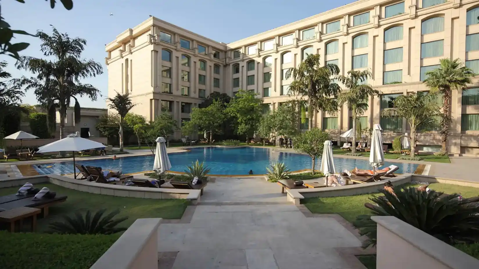 delhi hotel deals: enjoy luxury and comfort at unbeatable prices