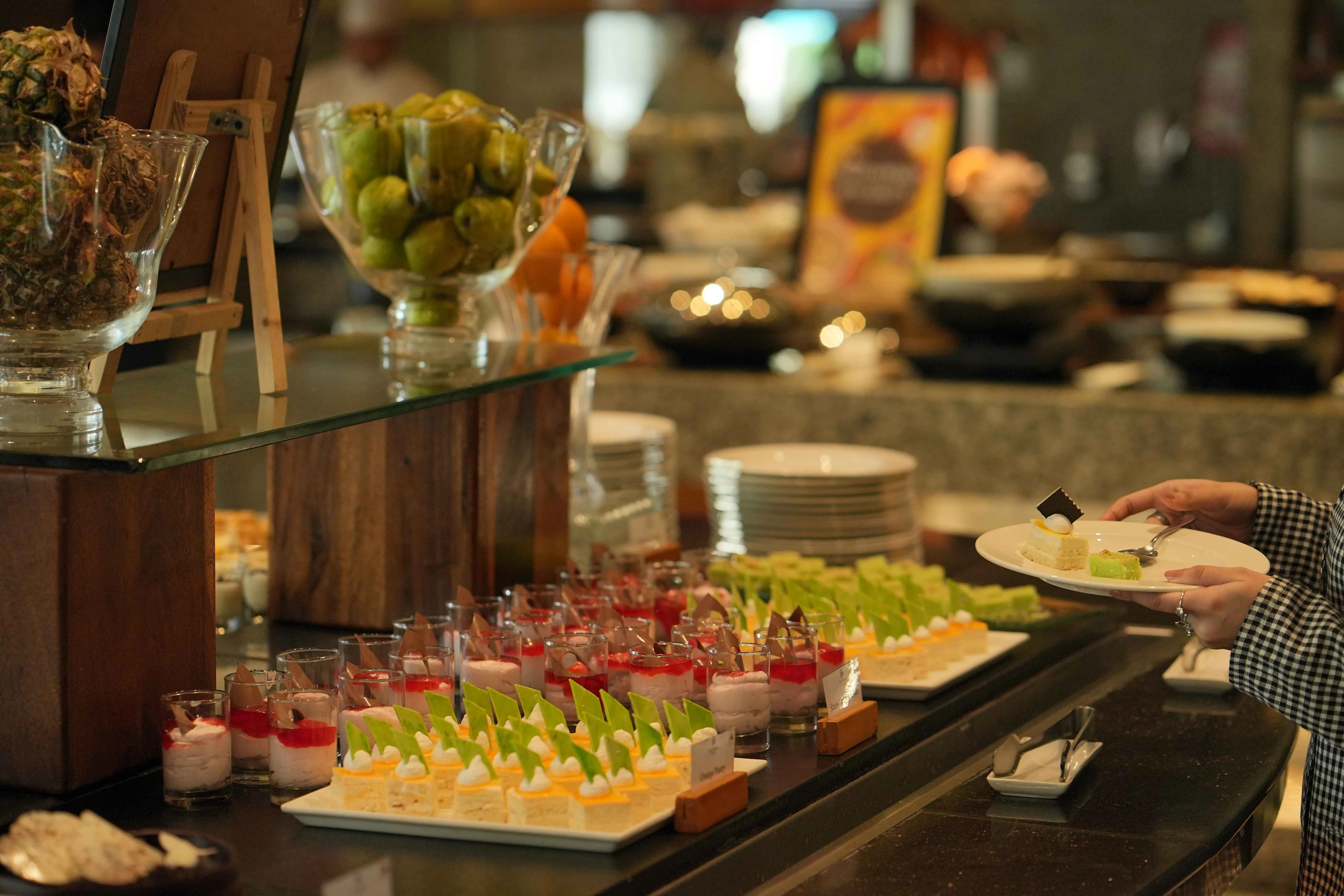 fine dining restaurants in delhi: a luxurious culinary experience