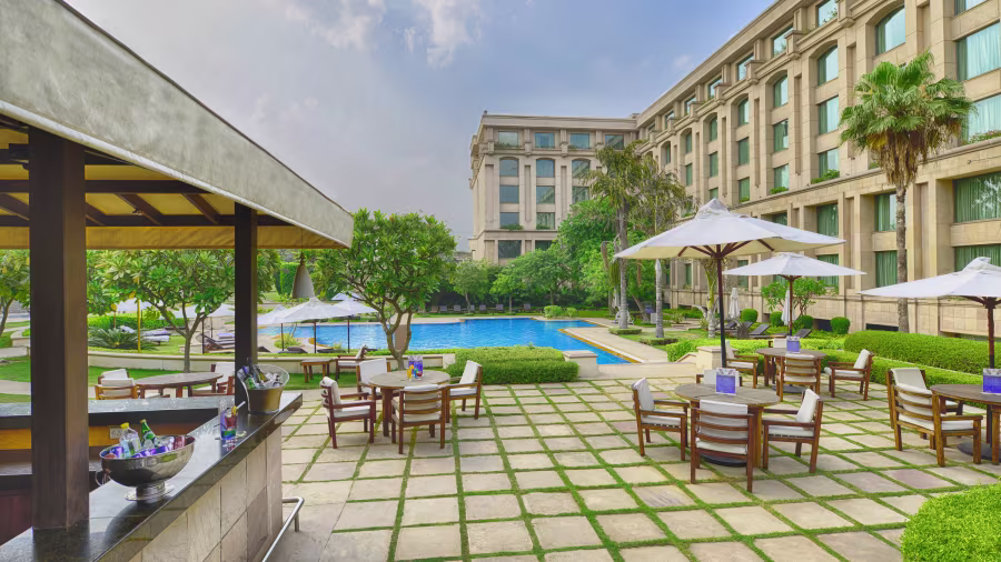Aqua - A Rejuvenating Pool Side Bar in New Delhi