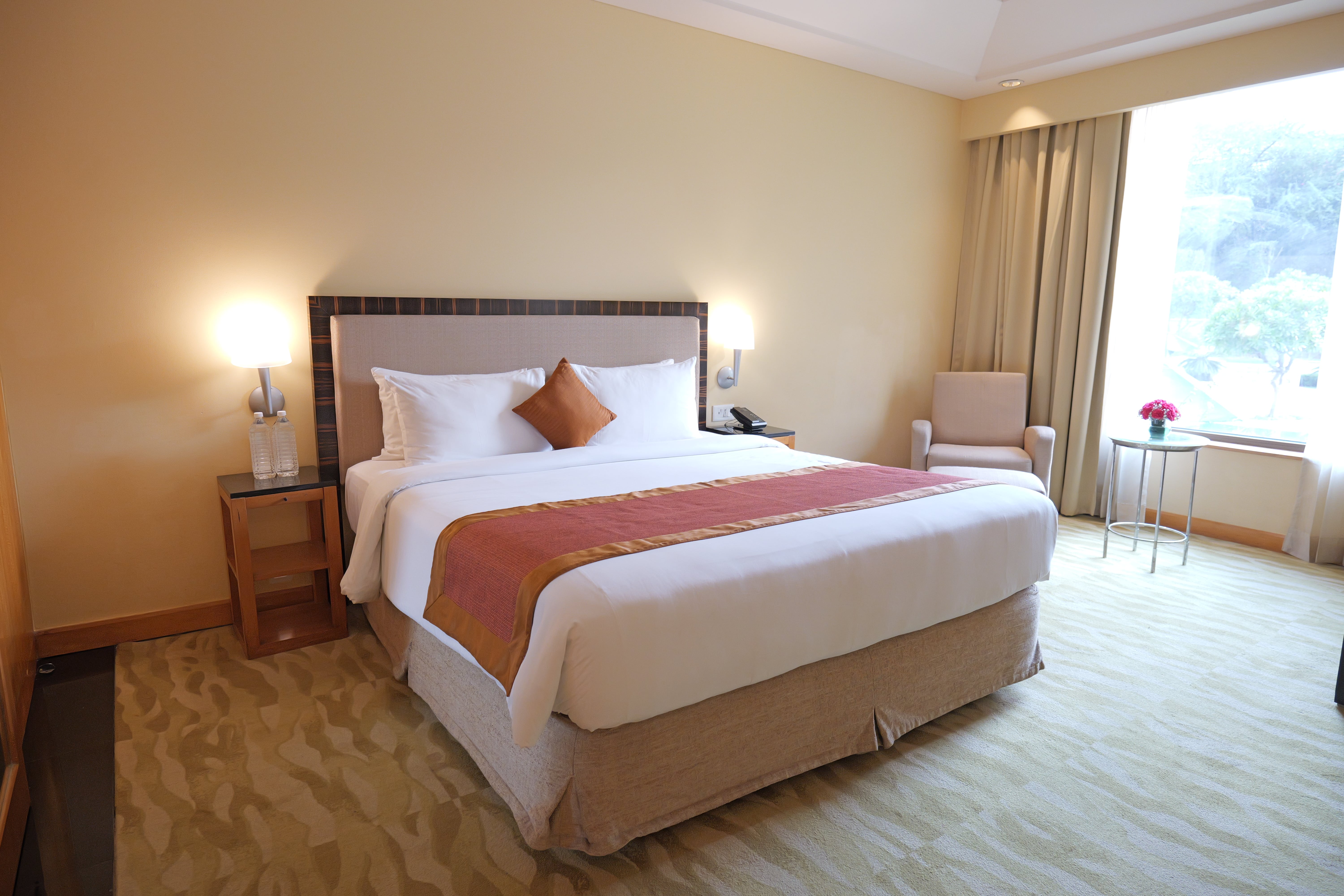 Hotels With Bathtub in Delhi